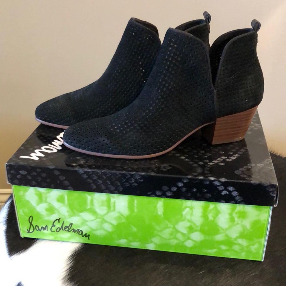 Sam Edelman Rio Side Cut Bootie - Picture 2 of 8